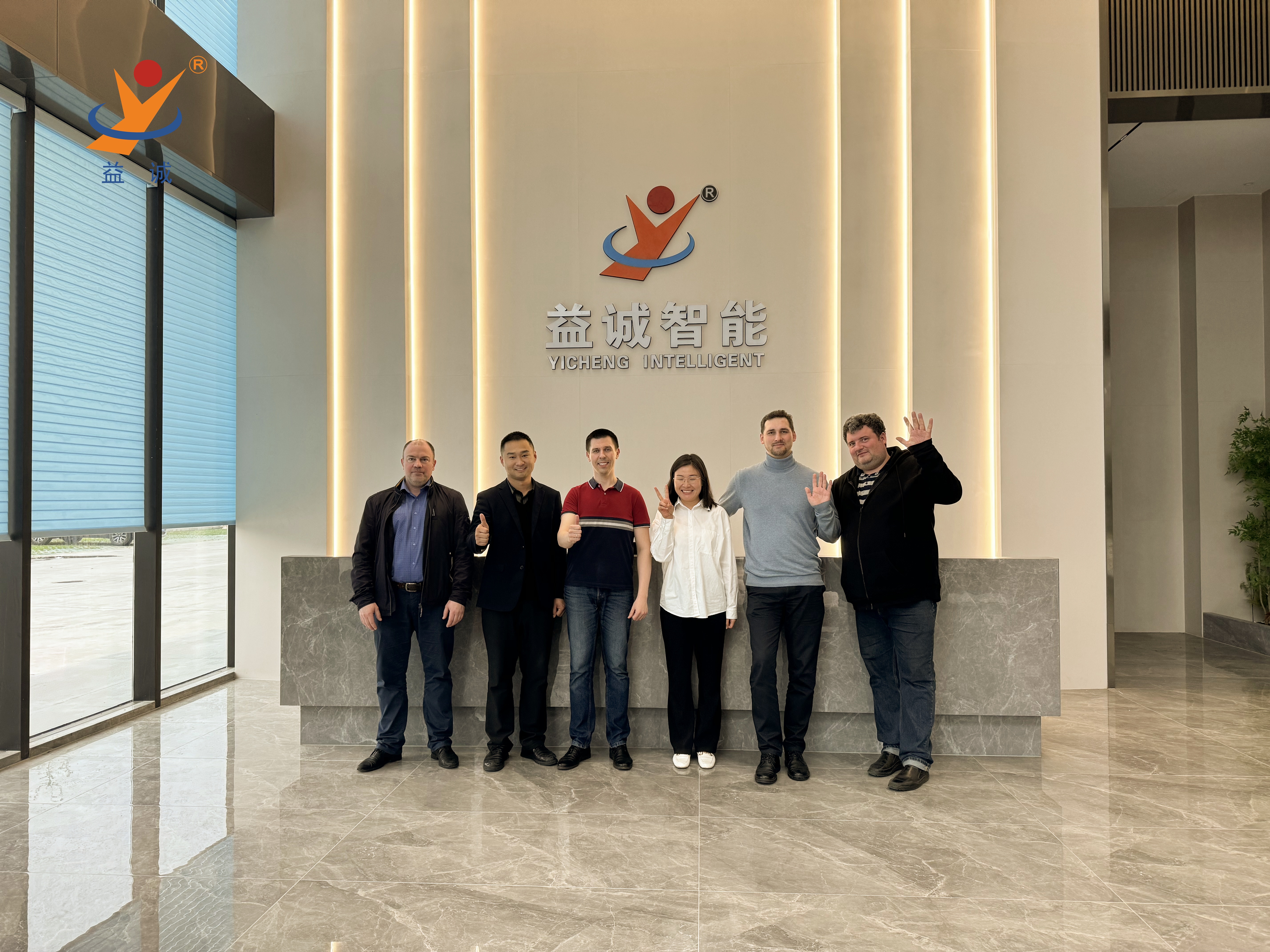 卓越品質(zhì) · 深獲認(rèn)可 | 俄羅斯客戶蒞臨浙江益誠(chéng)智能科技園現(xiàn)場(chǎng)驗(yàn)收設(shè)備！